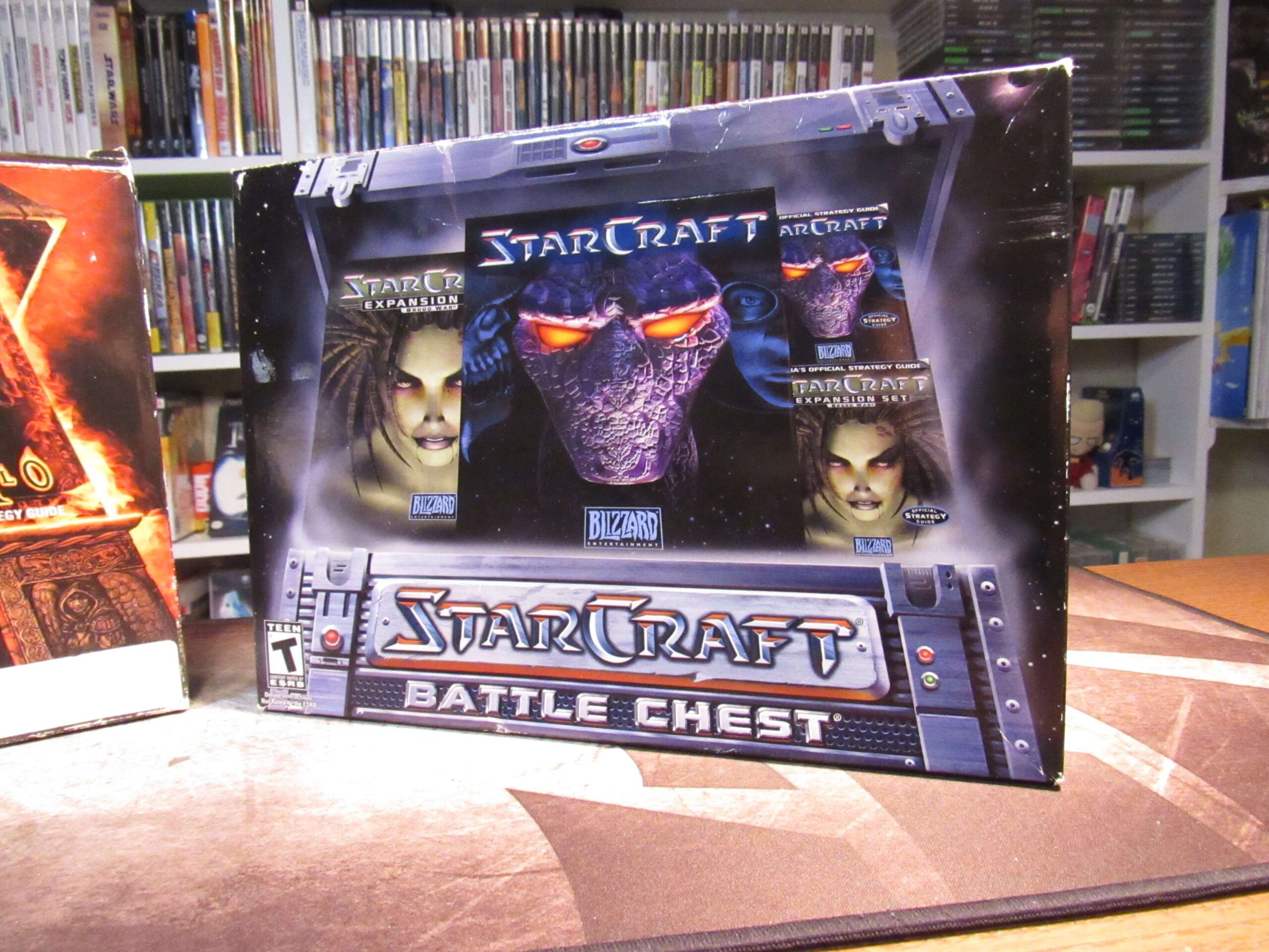 Lot pack Starcraft battle chest + extension brood war Lot pack Starcraft battle chest + extension brood war